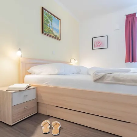 Appartement Alize We 01 *